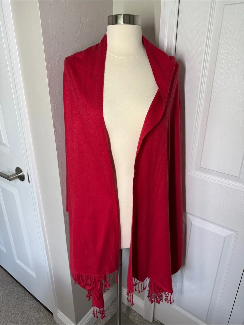 Pashmina solid red shawl/scarf cashmere/silk blend with fringe